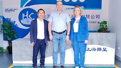 Посещение завода и инспекция оборудования