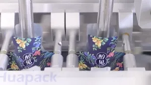 Машина для упаковки жидкостей в готовые пауч-пакеты 180DG