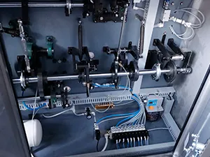 Машина для фасовки в готовые пауч-пакеты с 1 дозирующей головкой