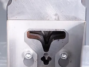 Горизонтальная фасовочно-упаковочная машина для пакетов дой-пак с зип-замком с одной дозирующей головкой