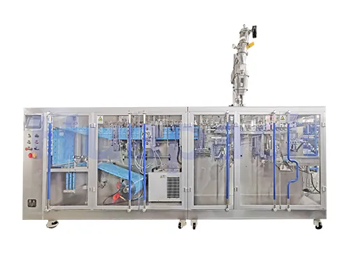 Горизонтальная фасовочно-упаковочная машина для плоских пауч-пакетов с двумя дозирующими головками