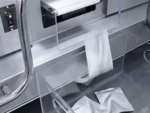 Сервоприводная машина для упаковки в пауч-пакеты с зип-замком из рулонной плёнки с двумя наполнительными головками