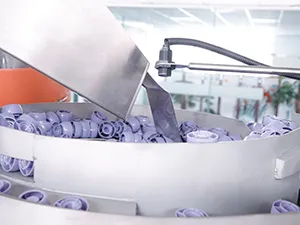 Машины для розлива и укупорки в пауч-пакеты со штуцером