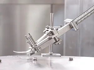 Машины для розлива и укупорки в пауч-пакеты со штуцером