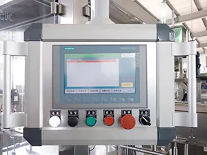 Машины для розлива и укупорки в пауч-пакеты со штуцером